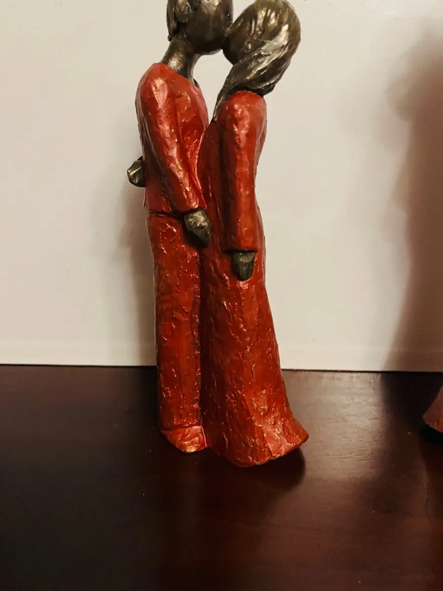Genesis Statues. 2. Red. Love. Forever. - Image 3