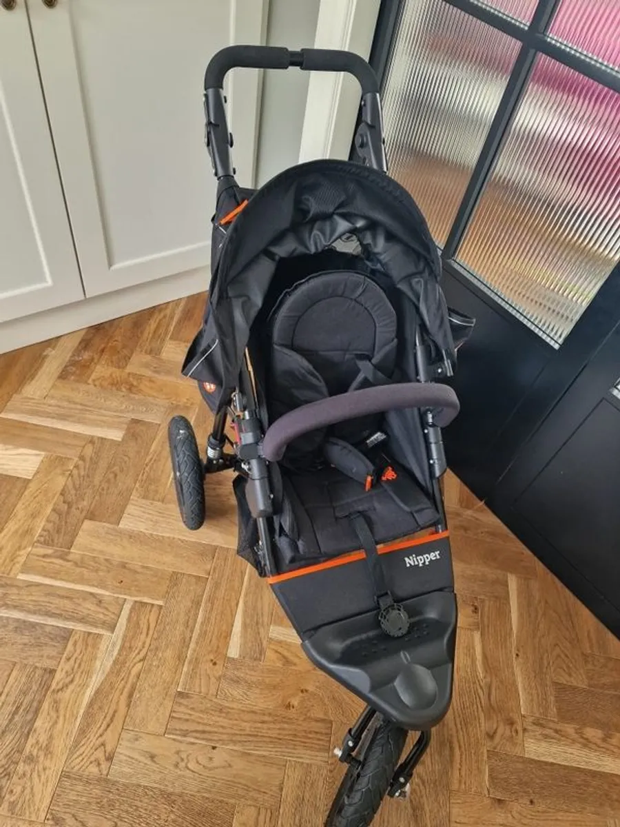 Out n About Buggy - Image 1
