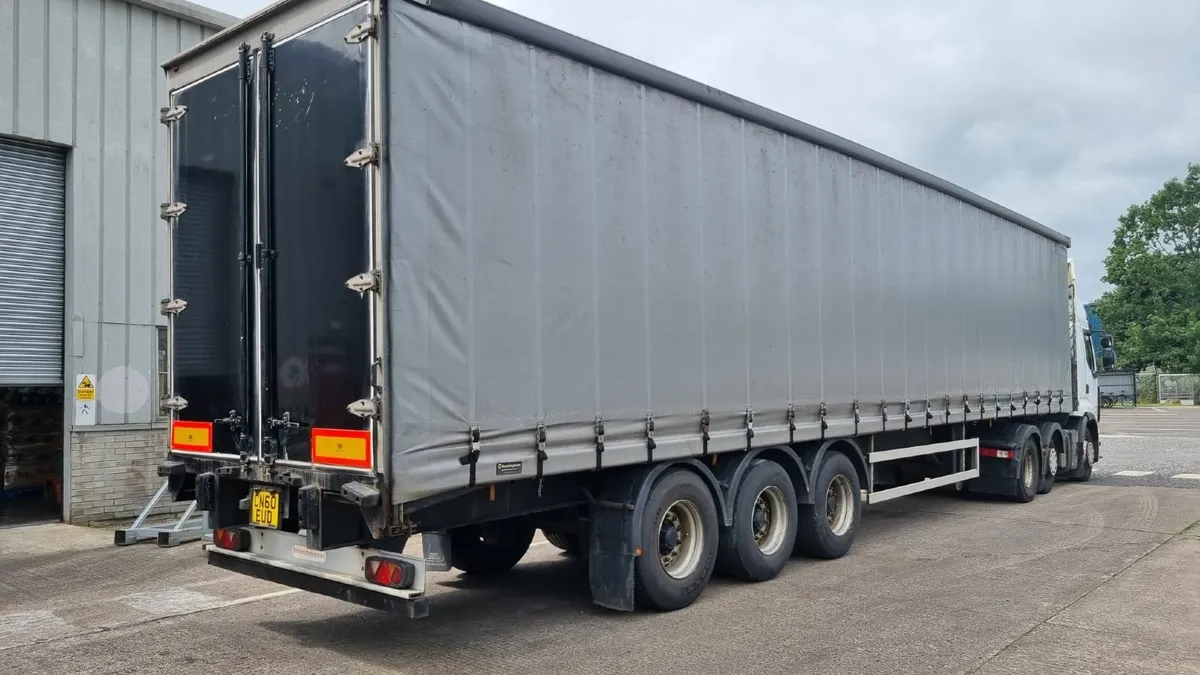 2009 Montracon Curtainsider Trailer - Image 4