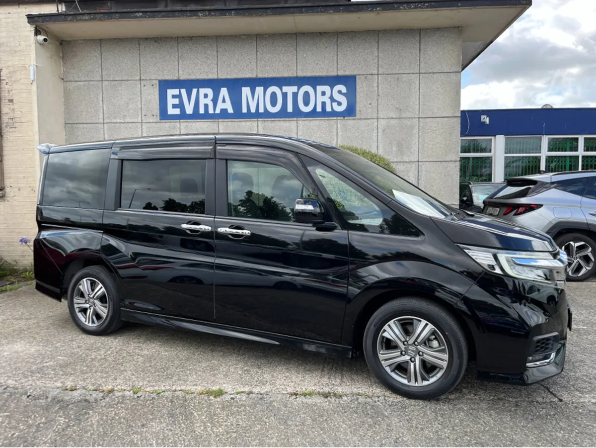 Honda Stepwagon SPADA 7 SEATER AUTOMATIC HYBRID 2. - Image 3