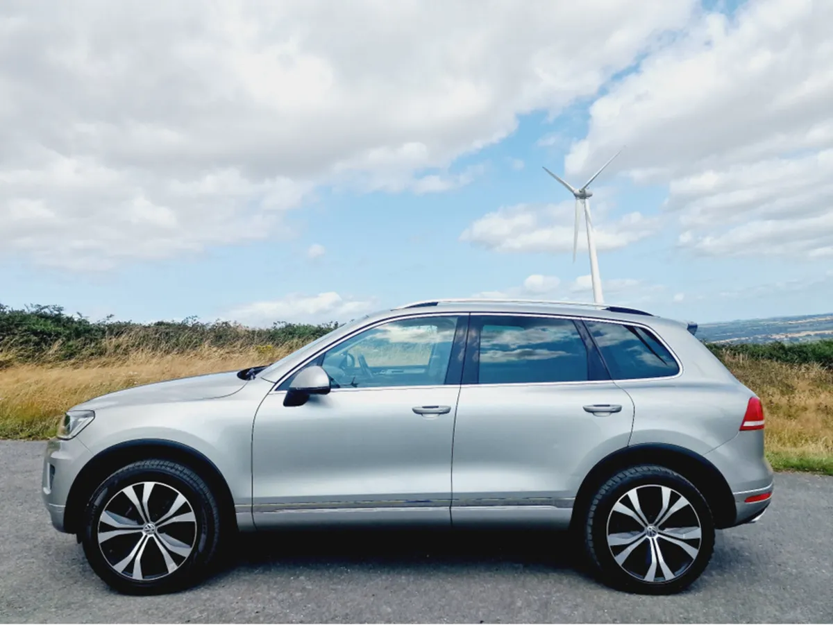 Volkswagen Touareg CV 3.0 TDI 262B 262BHP V6 5DR A - Image 2