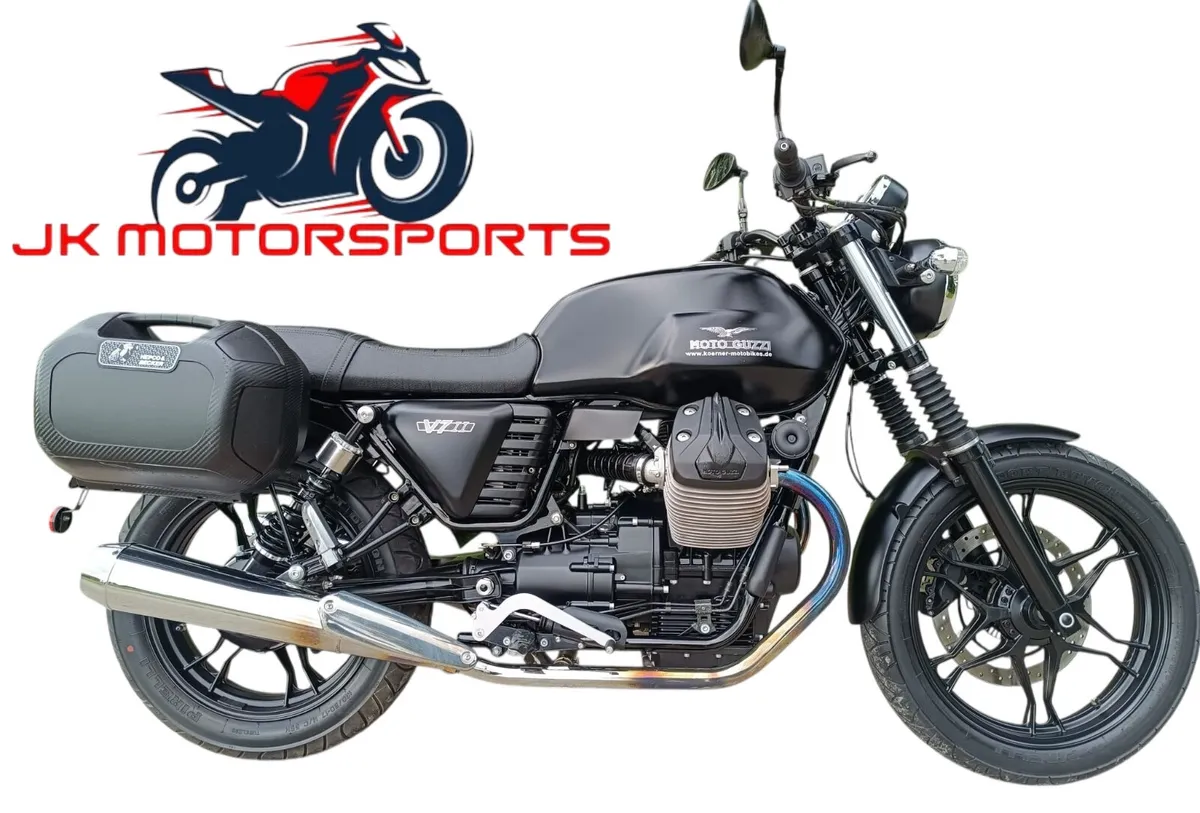 Moto Guzzi V7 Stone - Image 1