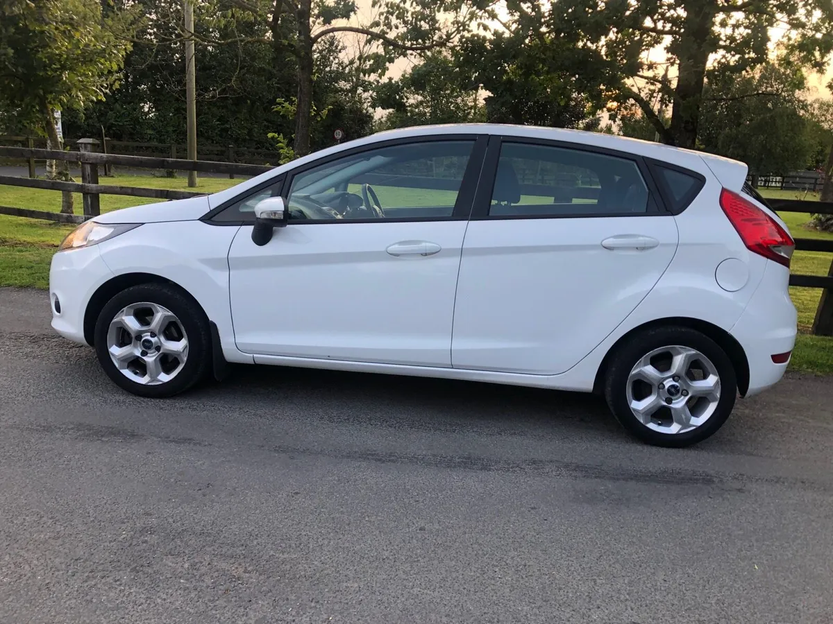 FORD FIESTA AS NEW NEW NCT SMALL KM ❤️ - Image 2