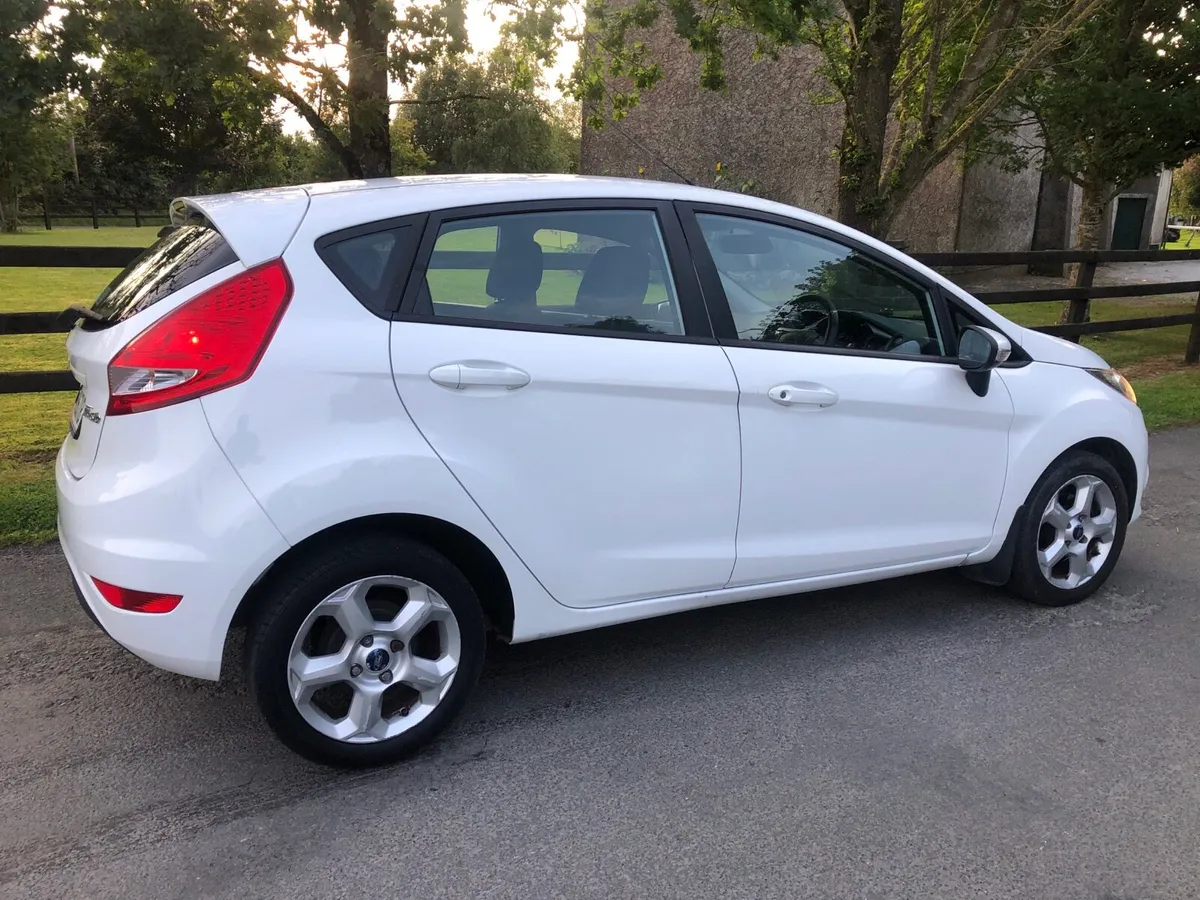 FORD FIESTA AS NEW NEW NCT SMALL KM ❤️ - Image 3