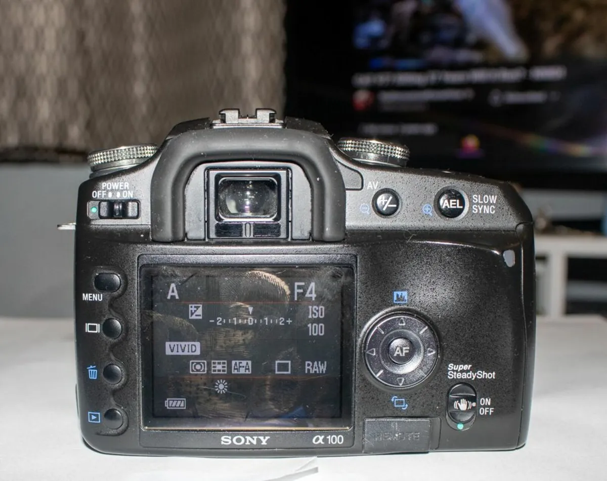Sony A100 - Image 2