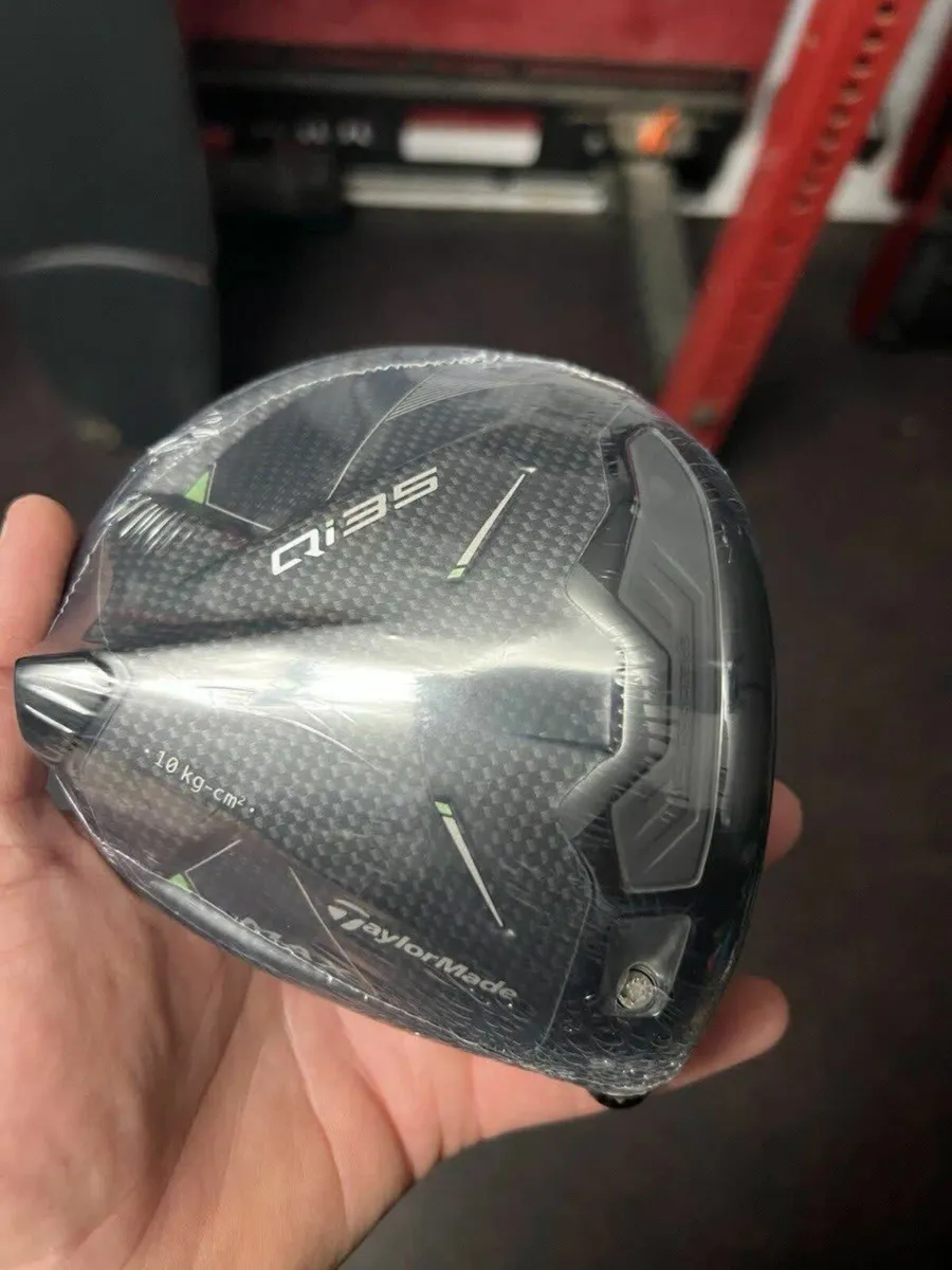 TAYLORMADE QI35 MAX DRIVER 10.5* - Image 1