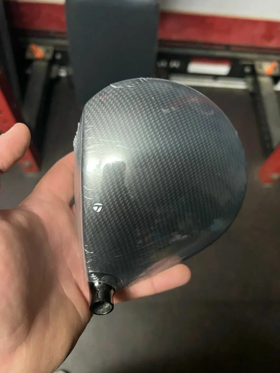TAYLORMADE QI35 MAX DRIVER 10.5* - Image 3