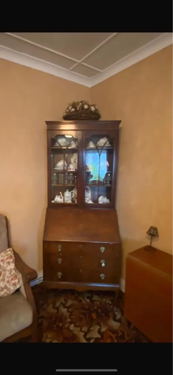 Display Cabinet