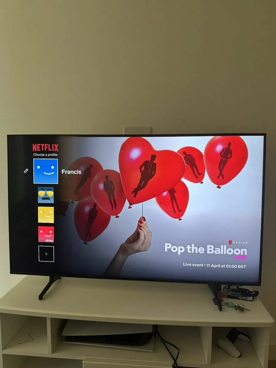Samsung TV 50 Inches 4K Screen - Image 1