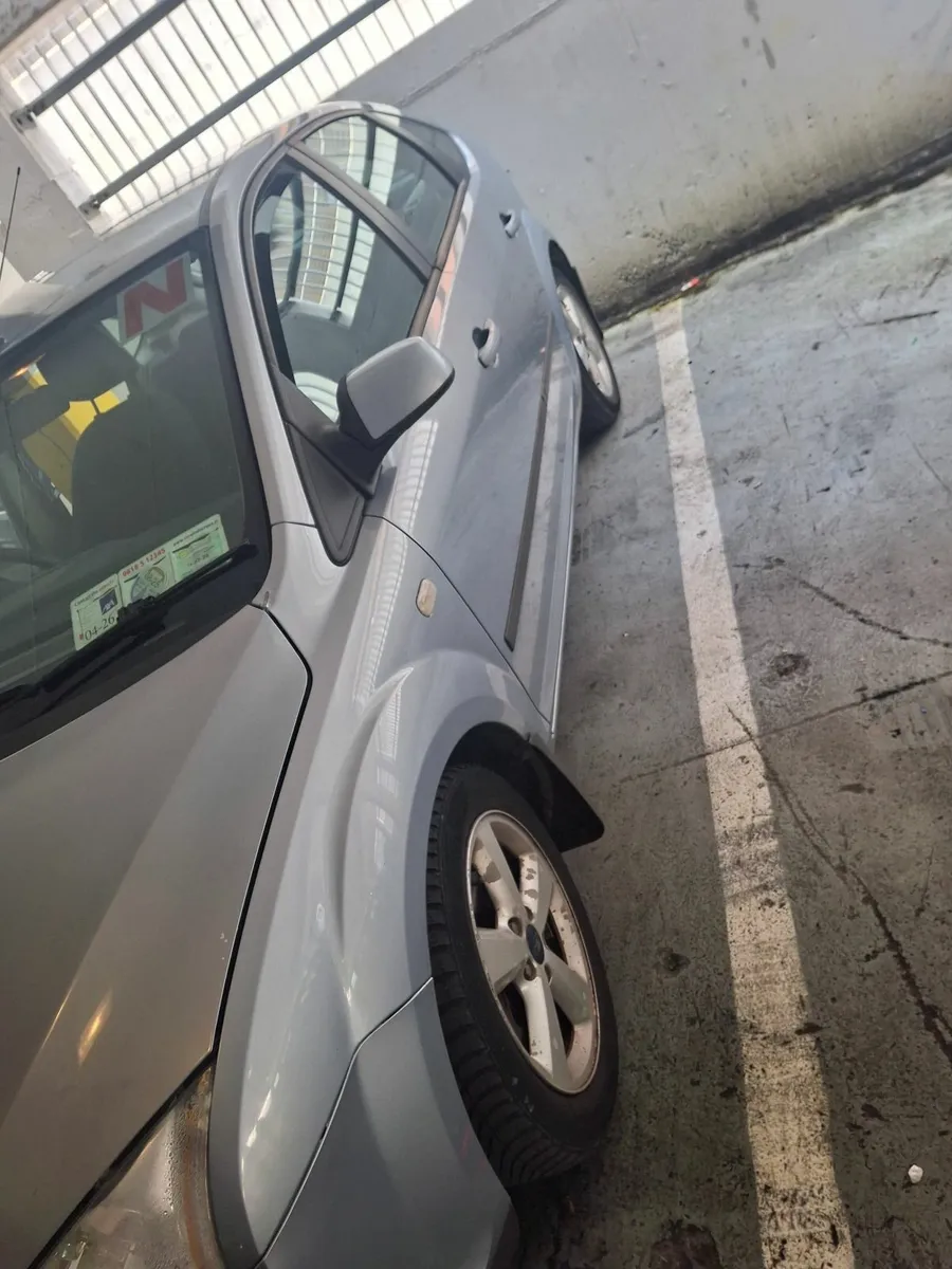 Ford Focus 2005 - Image 1