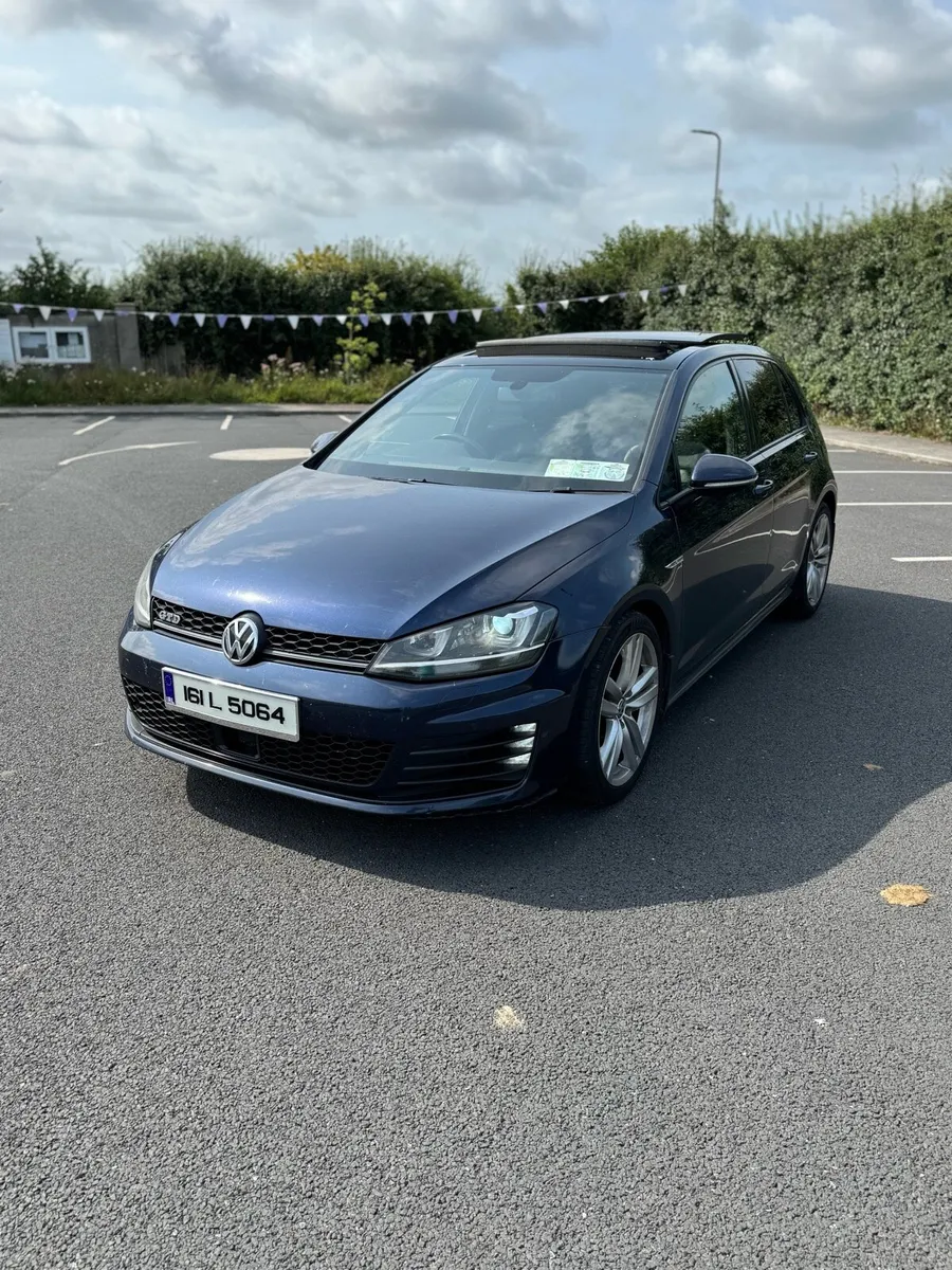 2016 VW GOLF GTD SUNROOF - Image 2