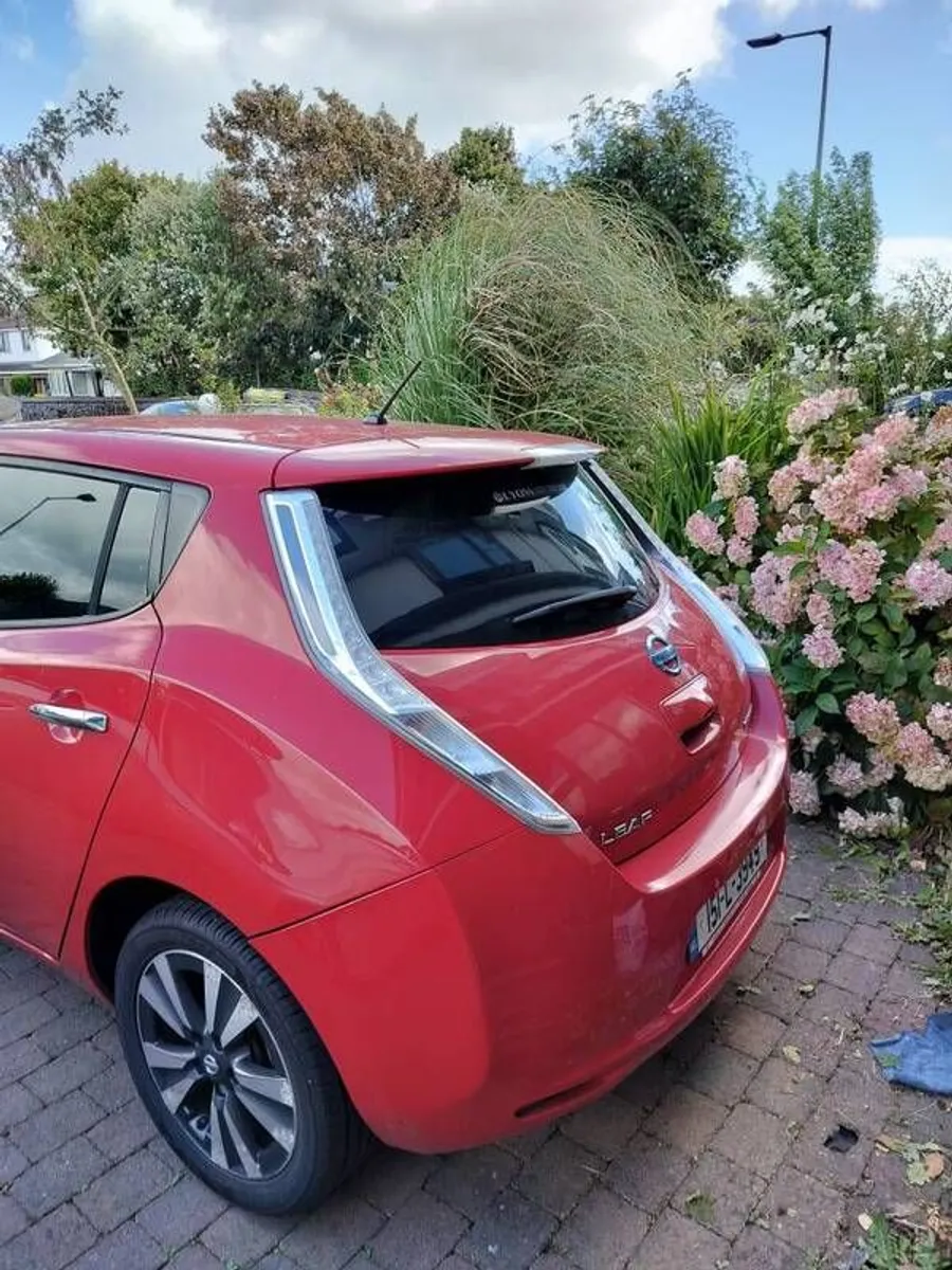 2015 Nissan Leaf - Image 3