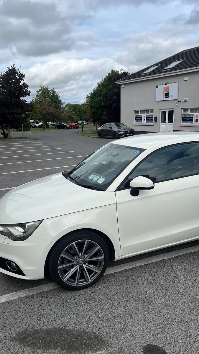 Car - Image 2