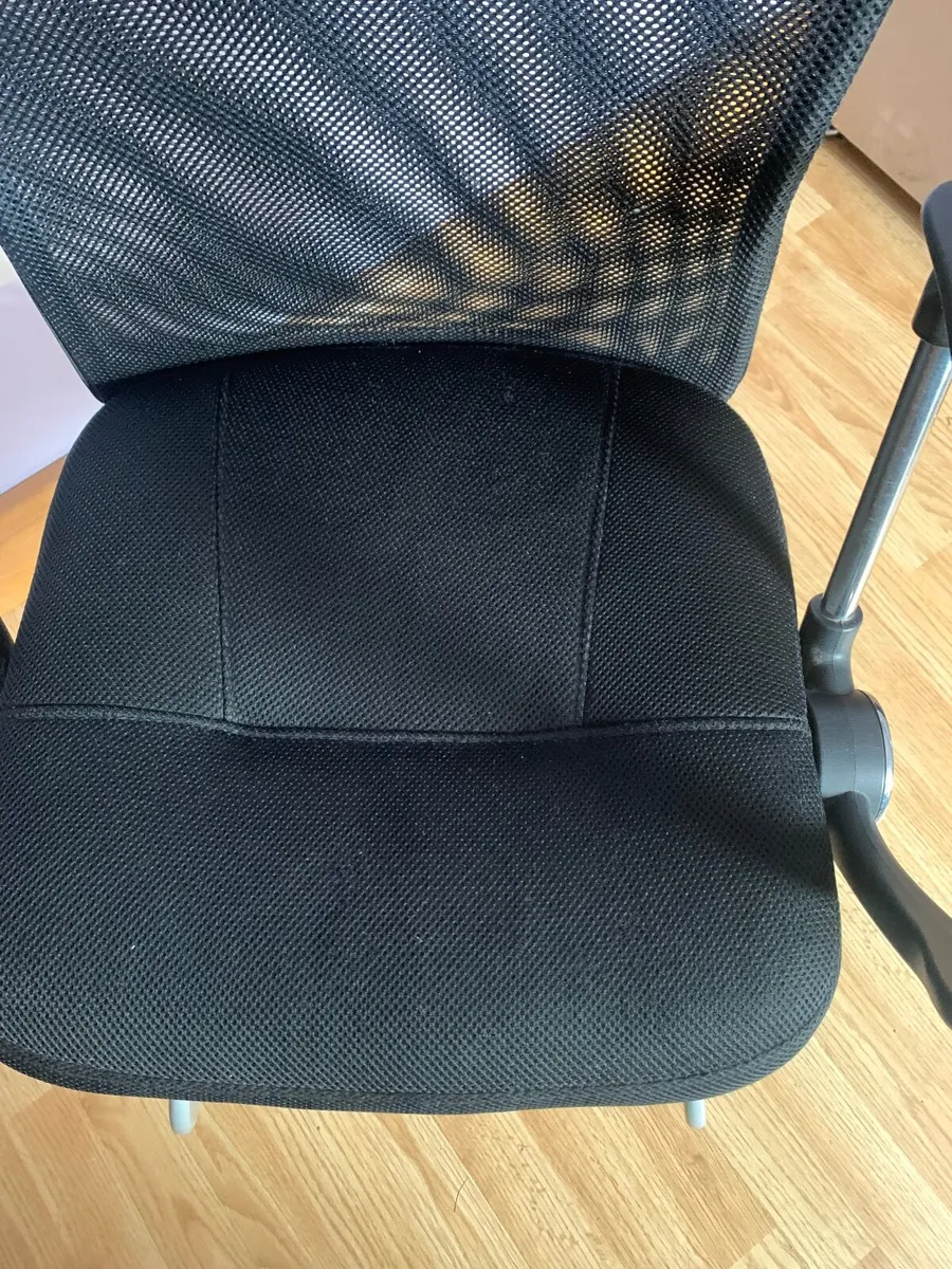 Office chair - Image 3