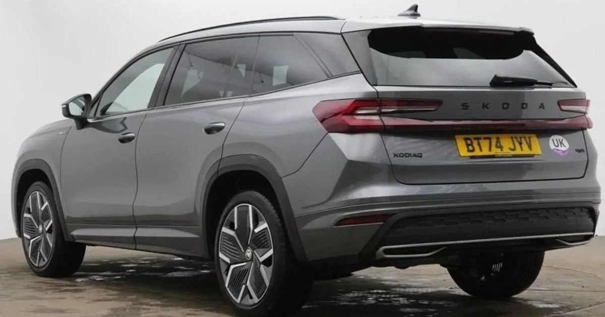 Skoda Kodiaq 2.0 TDI Sportline SUV 5dr Diesel DSG - Image 2