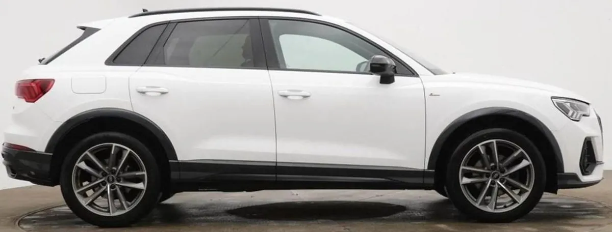 Audi Q3 2.0 TDI 35 Black Edition SUV 5dr Diesel S - Image 3