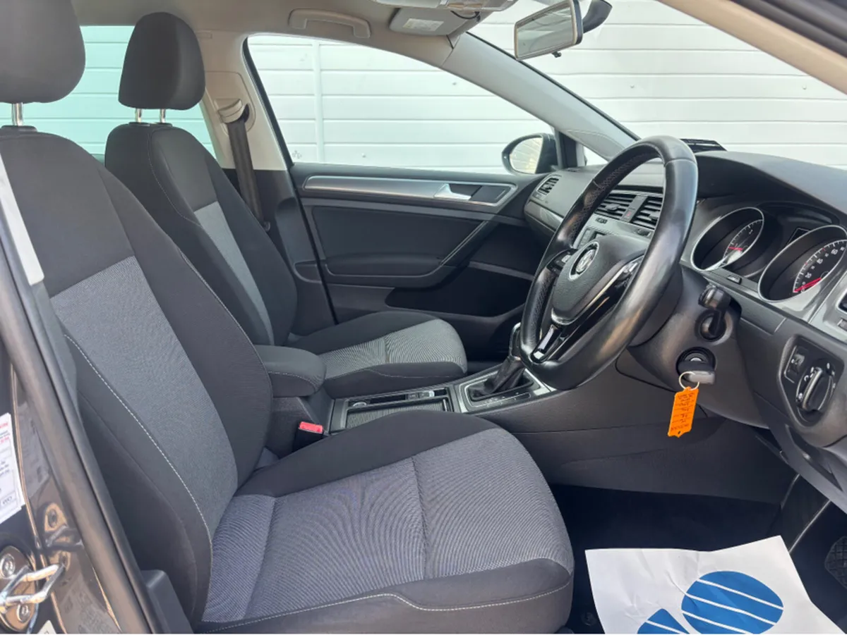 Volkswagen Golf TRENDLINE 1.6 TDI AUTO - Image 3