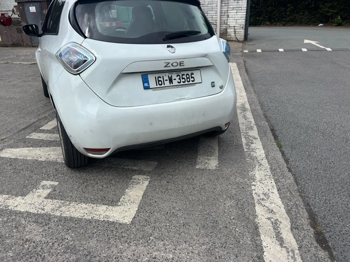 Car - Image 3