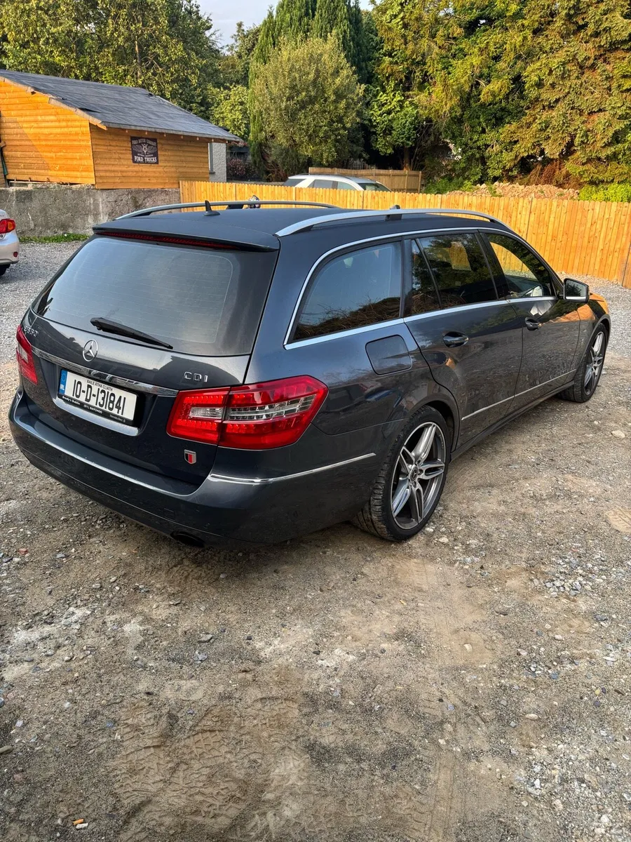 2010 Mercedes E350 - Image 3