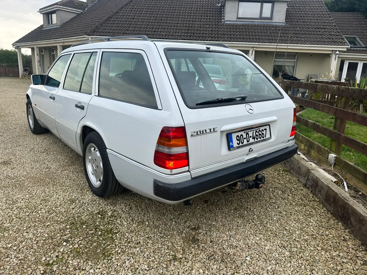 Selection of Vintage Mercedes cars - Image 3