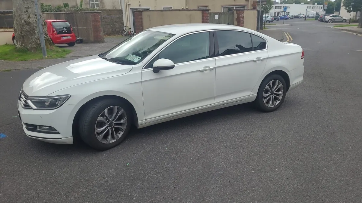 Volkswagen Passat 2.0 TDI - Image 4