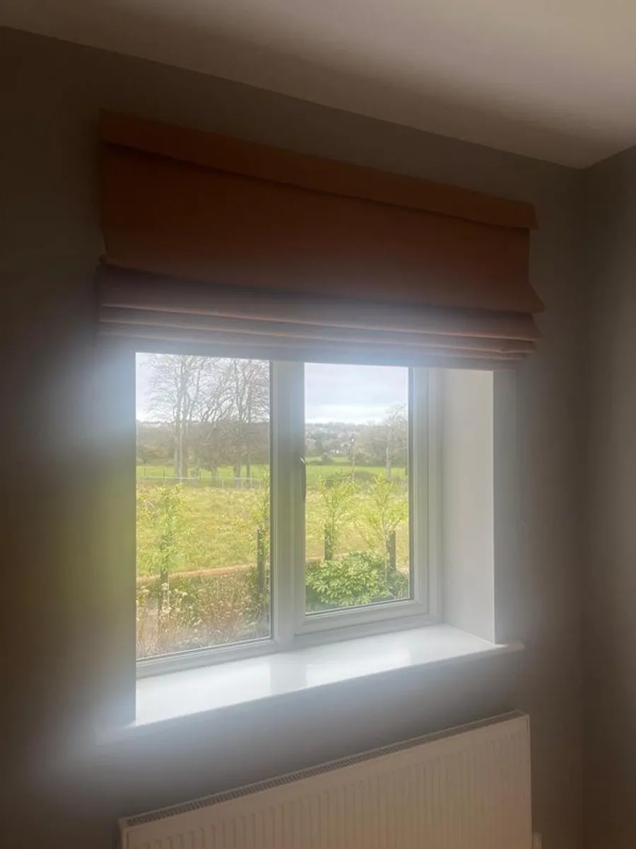 Roman Blind - Image 2