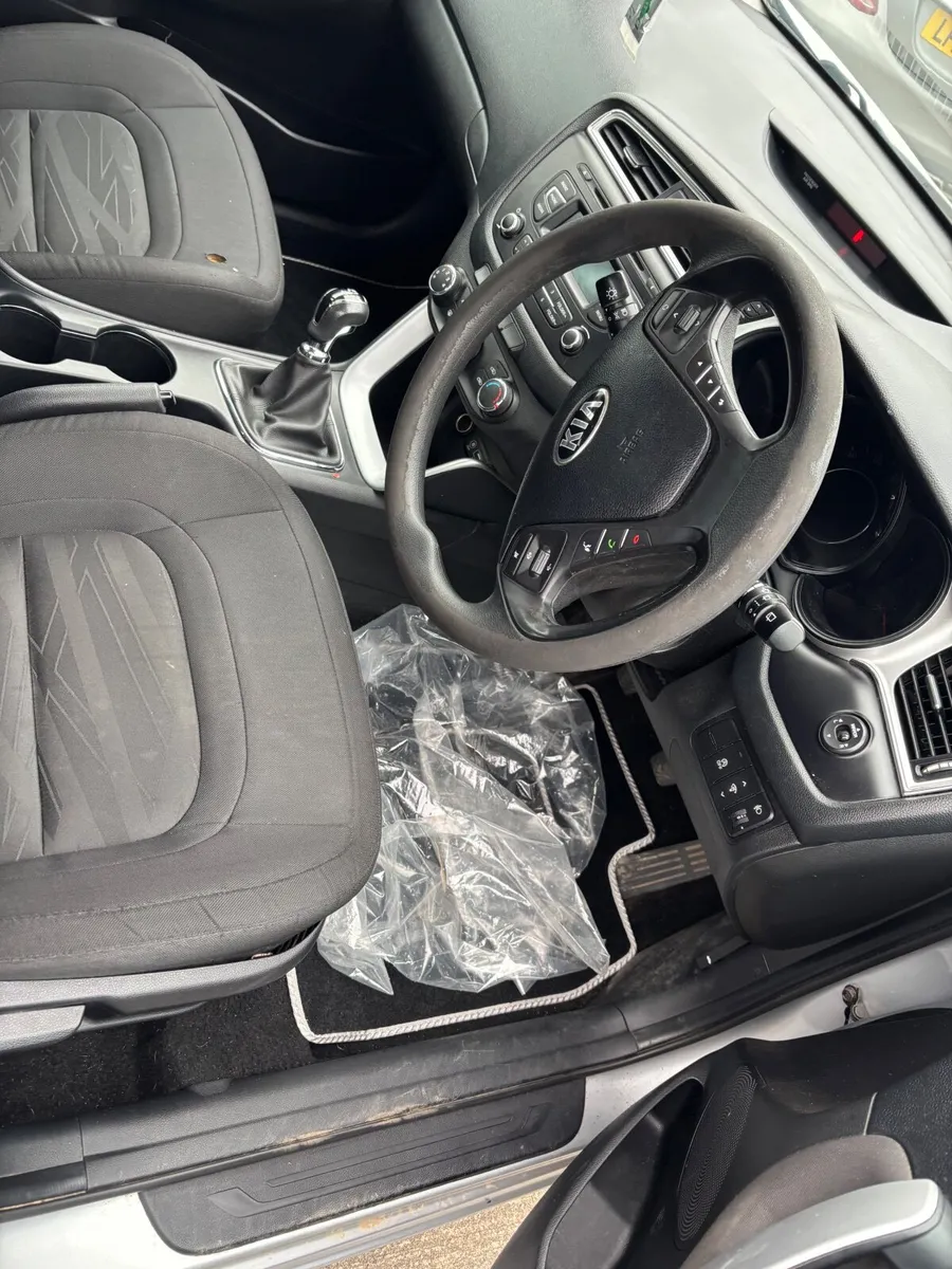 Kia Ceed 2018 - Image 4