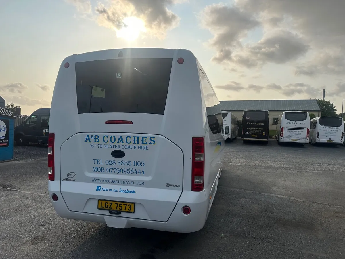 2020 IVECO FERQUI 33 SEATER - Image 2