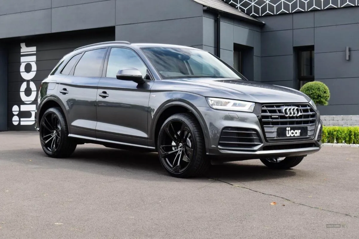 Audi Q5 2.0 TDI 40 S Line - Image 1
