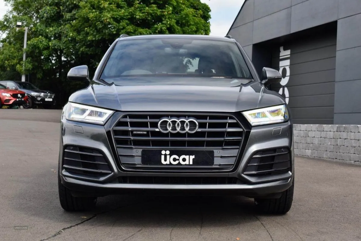 Audi Q5 2.0 TDI 40 S Line - Image 2