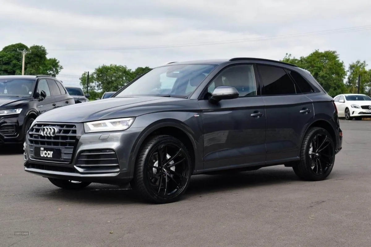 Audi Q5 2.0 TDI 40 S Line - Image 3