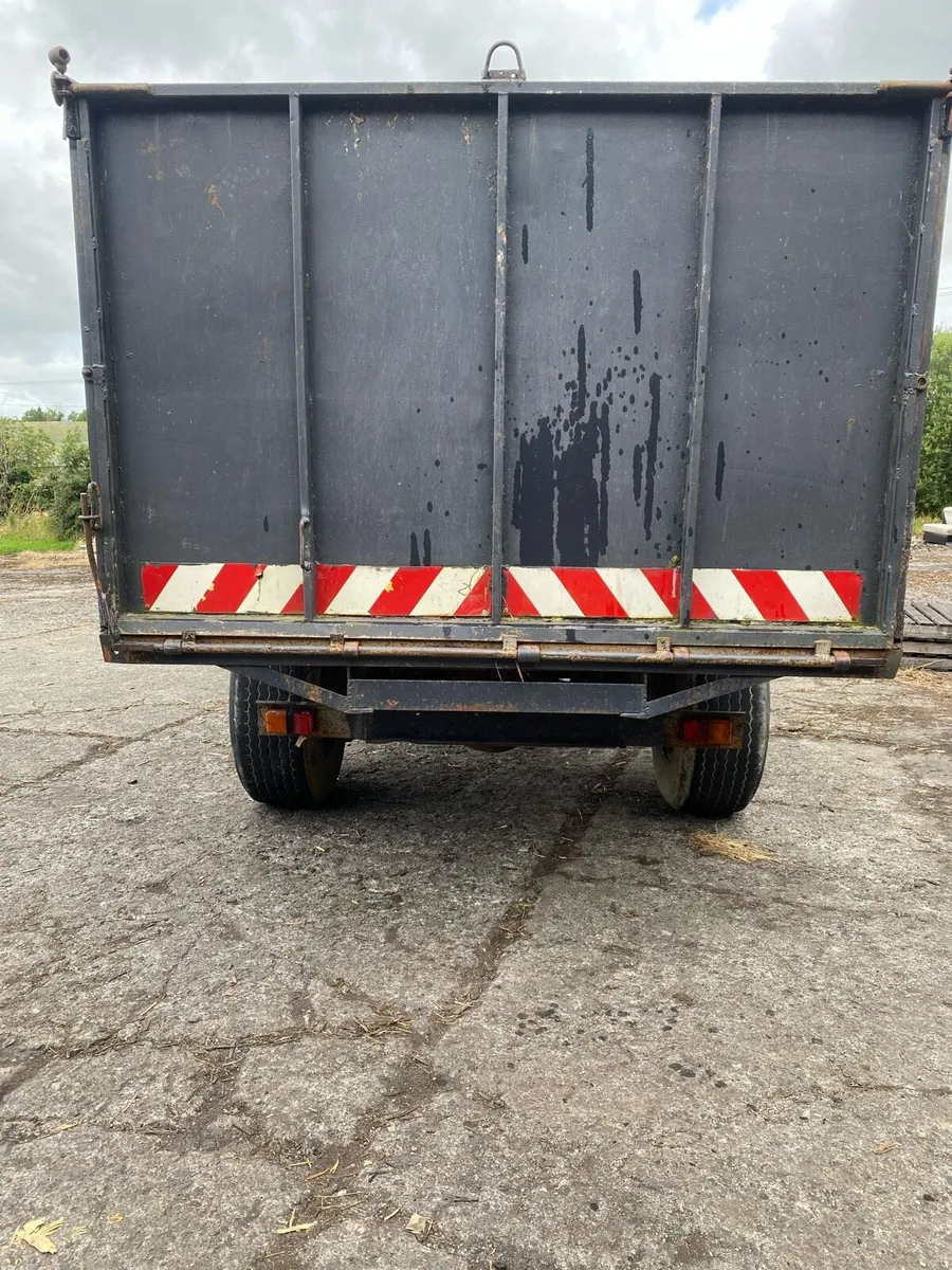 Tipping trailer - Image 3