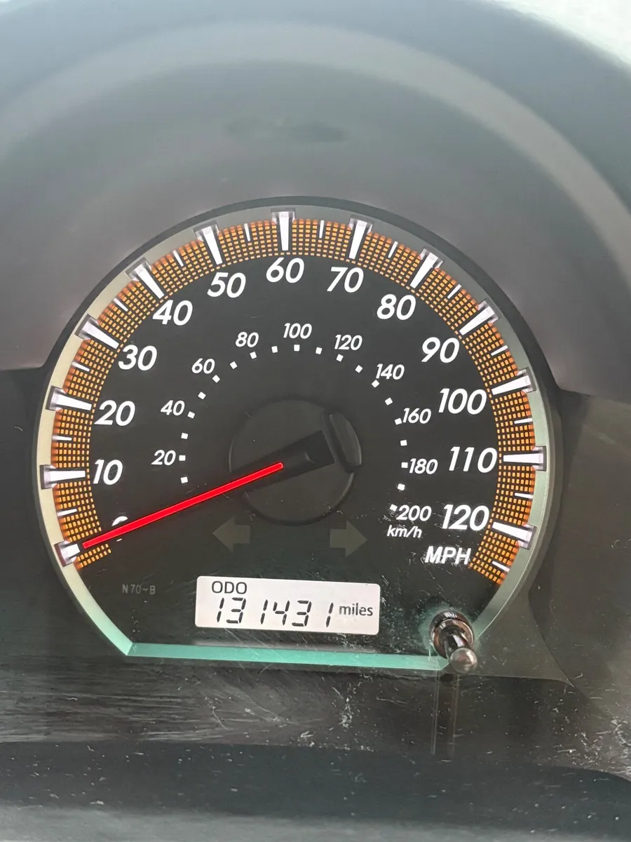 Toyota Hilux 2014 - Image 4