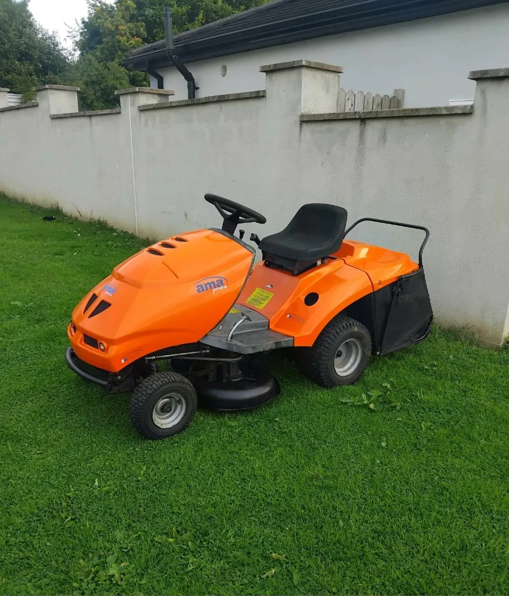 Ride on lawnmower - Image 2