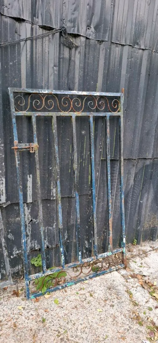 Gates - Image 2
