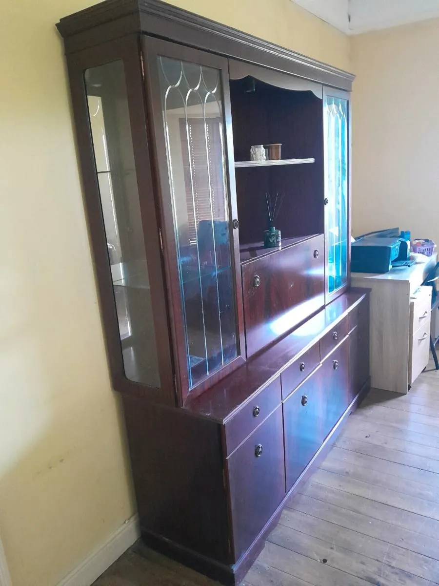 SITTING ROOM PRESS - Image 4