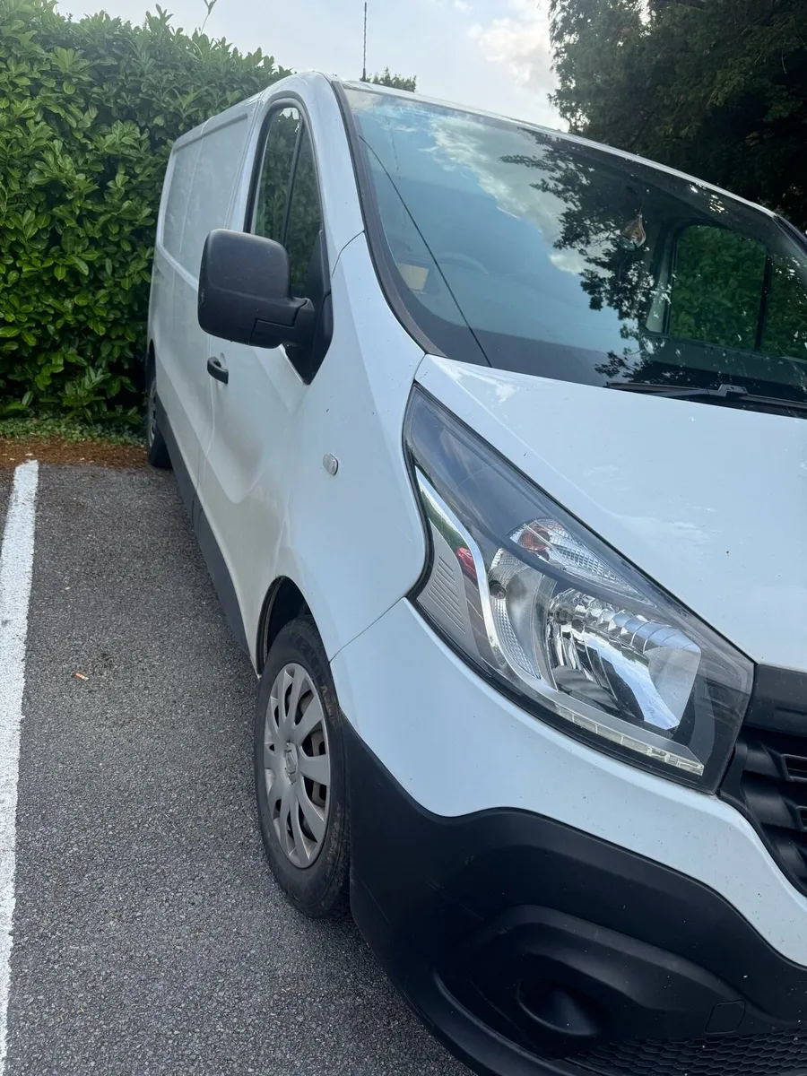 Renault Trafic - Image 2