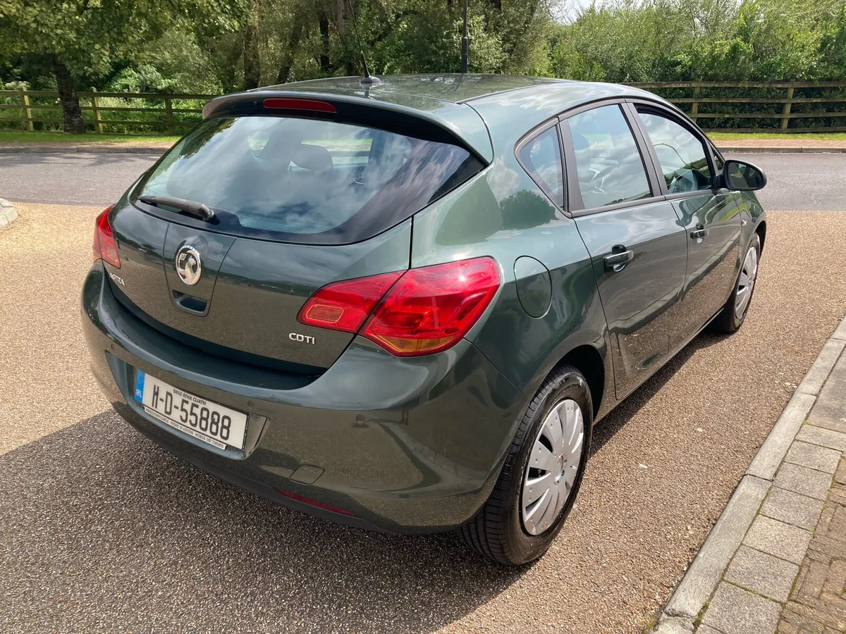 2011 Opel Astra nct and taxed €2950 - Image 2