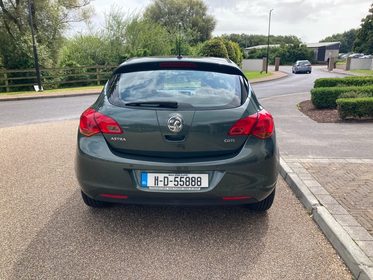 2011 Opel Astra nct and taxed €2950 - Image 3
