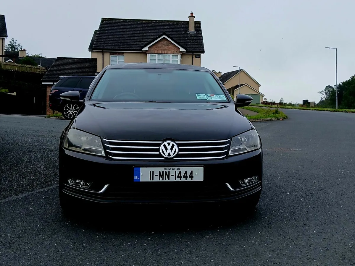 VW PASSAT 11 1.6 TDI BLACK - Image 2