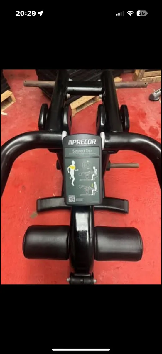 Precor Plate Loaded Seated Dip Machine - Image 2