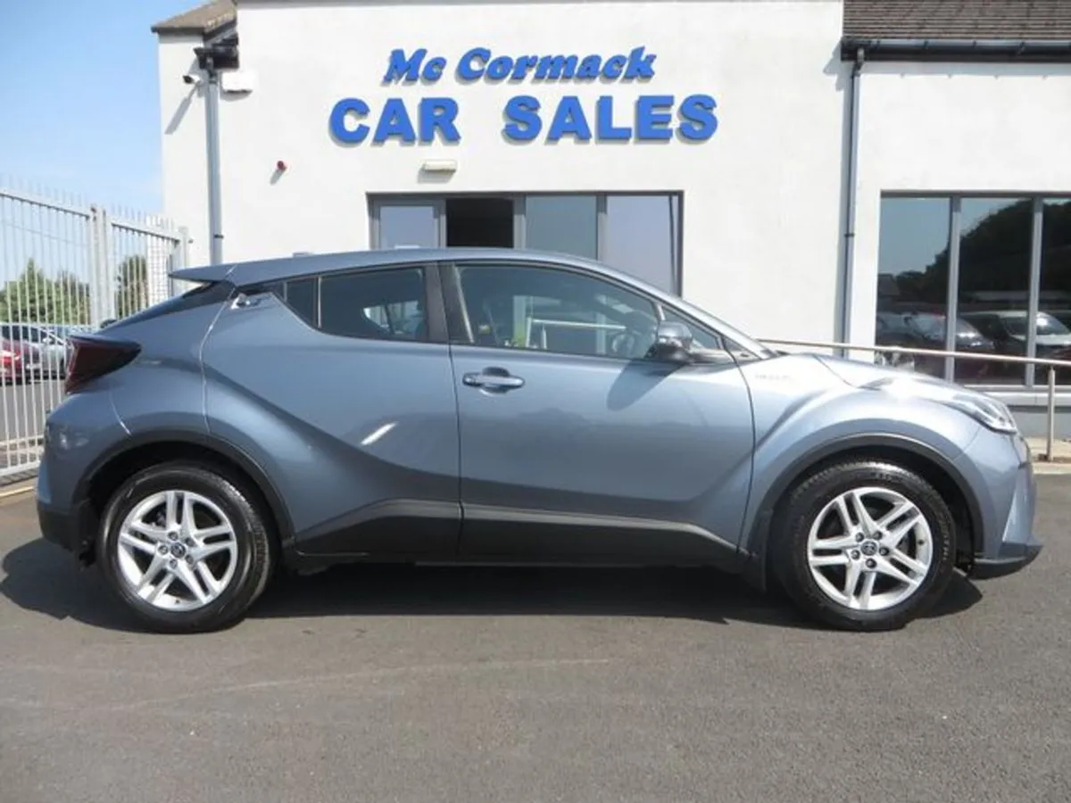 Toyota C-HR Icon - Image 2