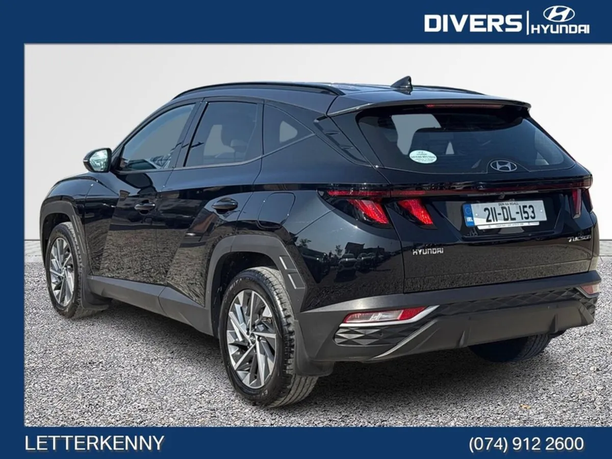 Hyundai Tucson Executive TWO Tone Roof - Image 2