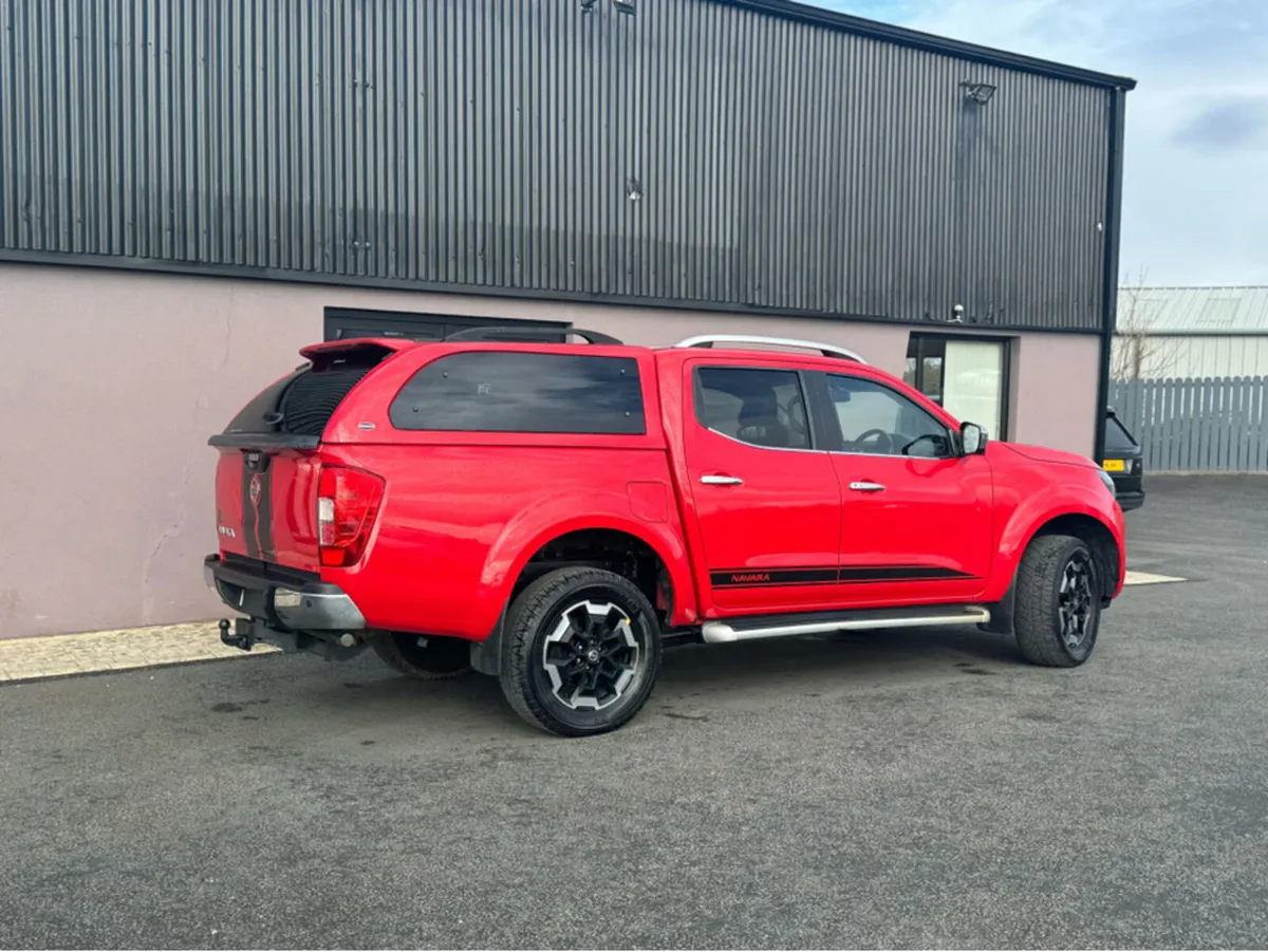 Nissan Navara TEKNA DCI AUTO - Image 3
