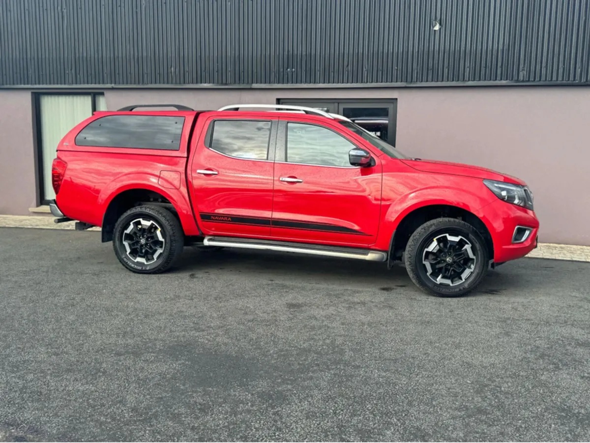 Nissan Navara TEKNA DCI AUTO - Image 4