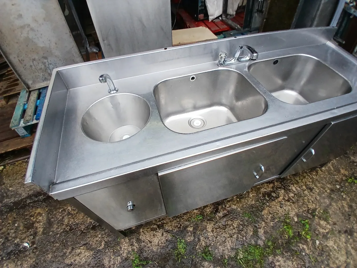 Stainless steel cabbinet butchers /sink uniy - Image 3
