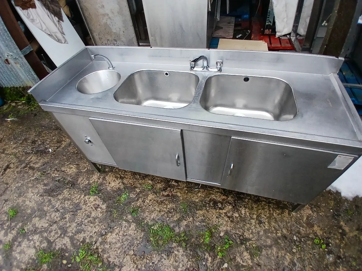 Stainless steel cabbinet butchers /sink uniy - Image 4