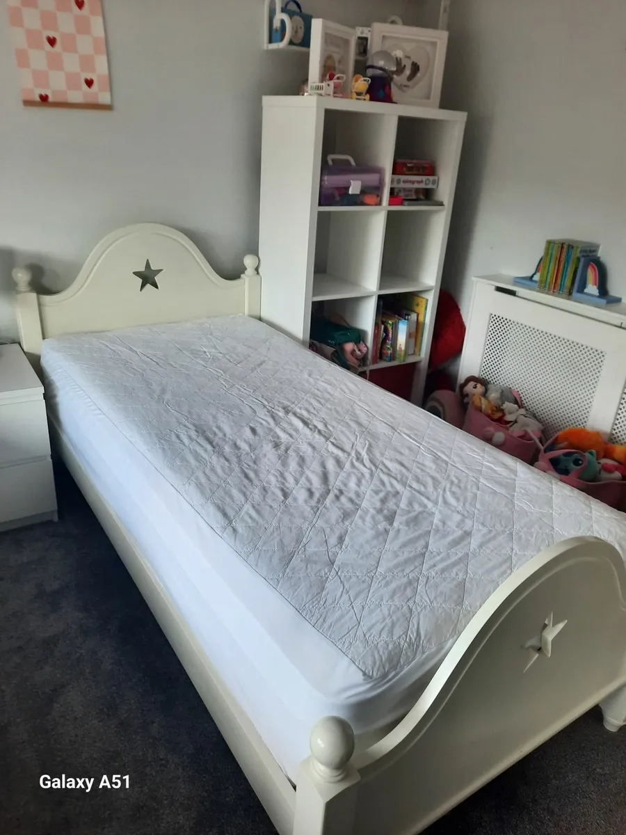 White Wooden Single Bed with Star Detail - Image 2