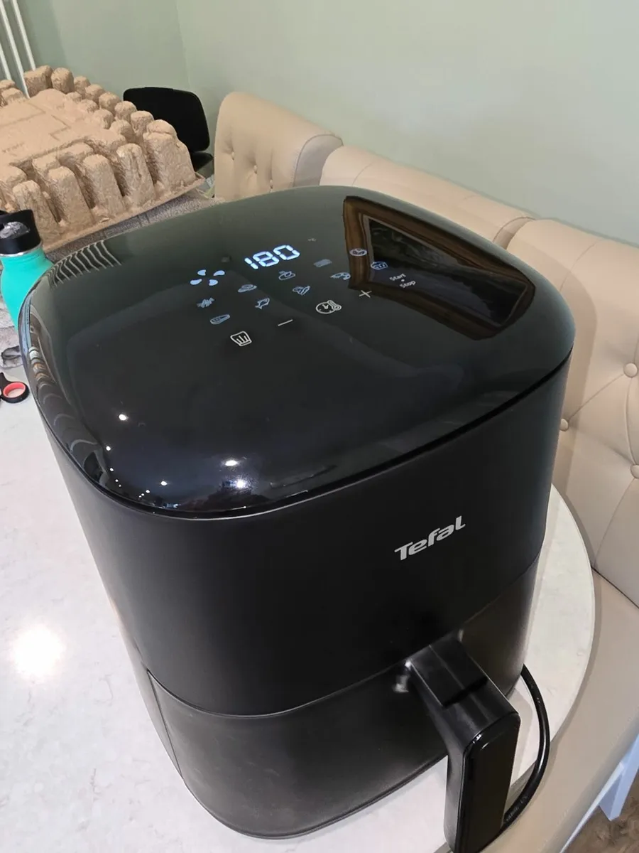 Tefal Airfryer New But Out of Box - Image 1