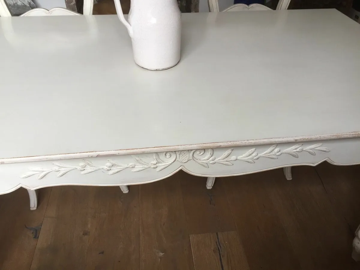 Dining table from Country Corner Romance range - Image 3
